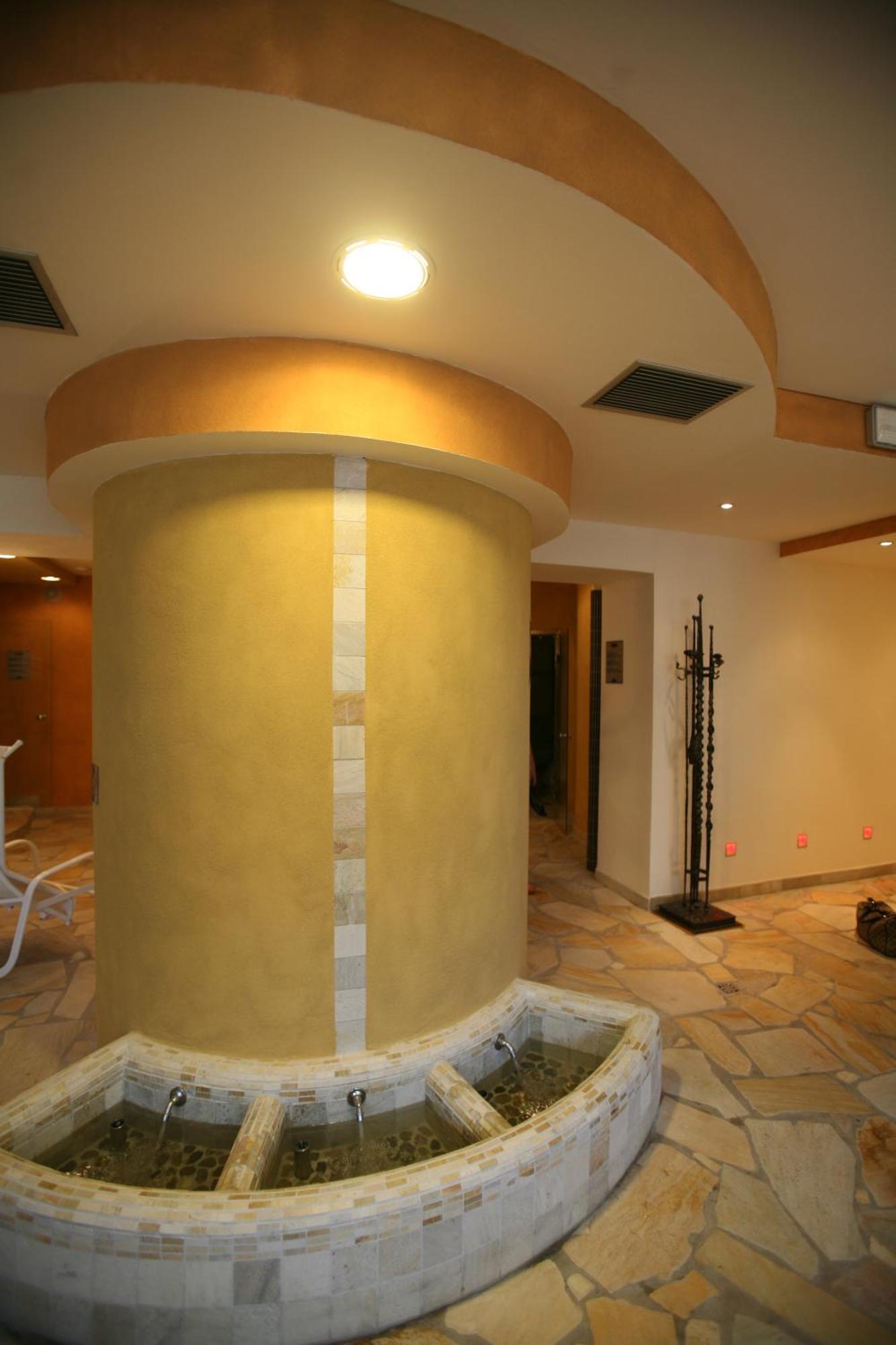 Hotel Sella Ronda Serenella Campitello di Fassa Luaran gambar