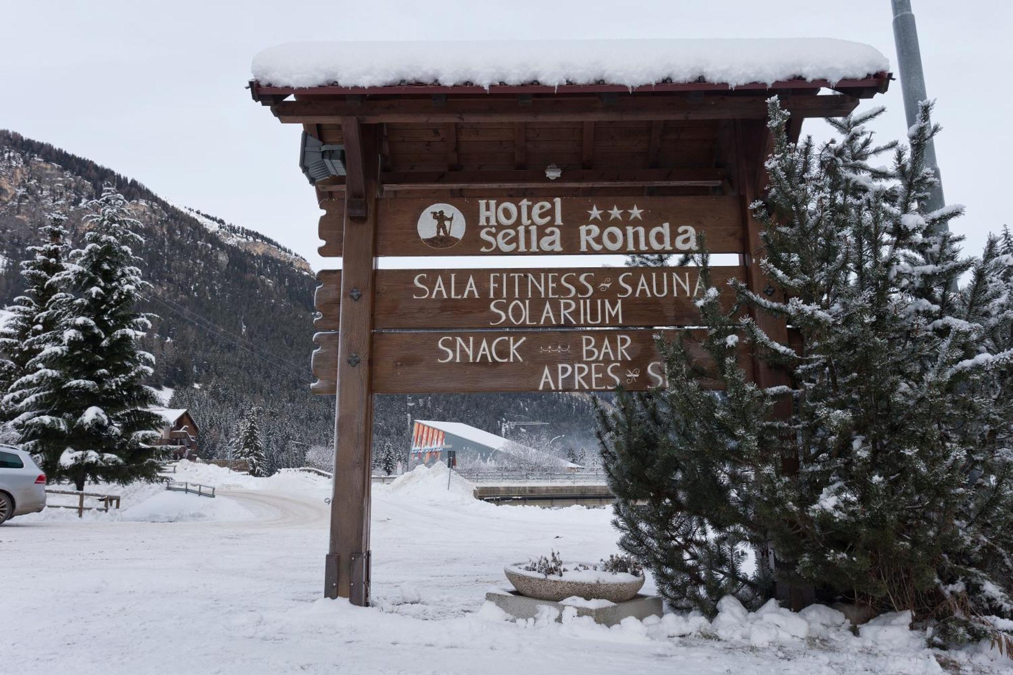 Hotel Sella Ronda Serenella Campitello di Fassa Luaran gambar